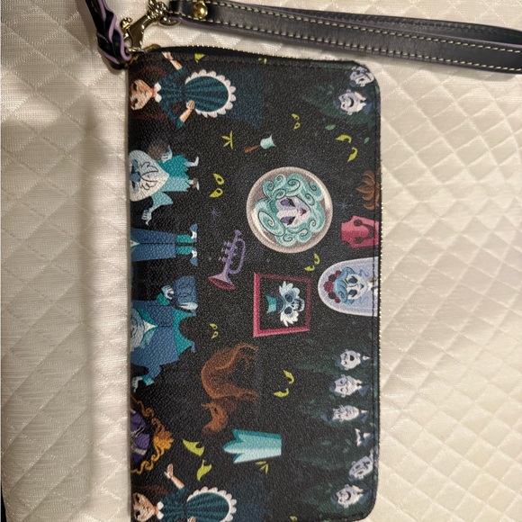 Dooney & Bourke 2018 Haunted Mansion Tote and Wallet Set - Picture 12 of 16